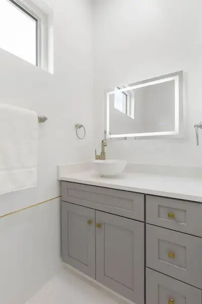 51-web-or-mls-116 Longview Way N-48