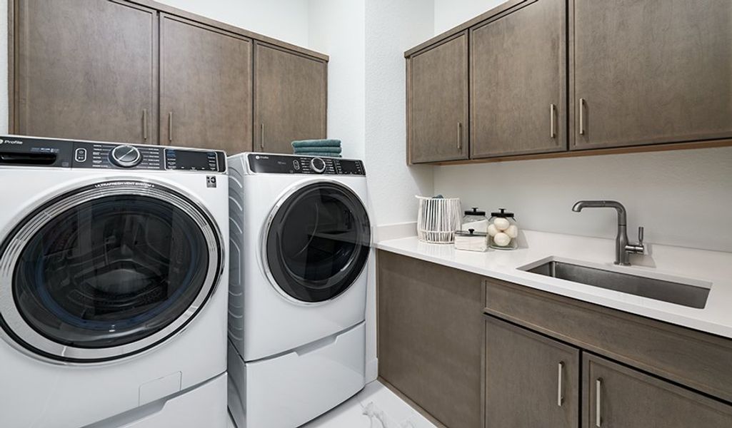 Holbrook-38-ChateauMeadows Laundry