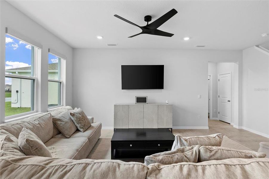 Furnished interior view inside a new home in Silverstone North, Palmetto (Image 19). Furnished interior view inside a new home in Silverstone North, Palmetto (Image 19).