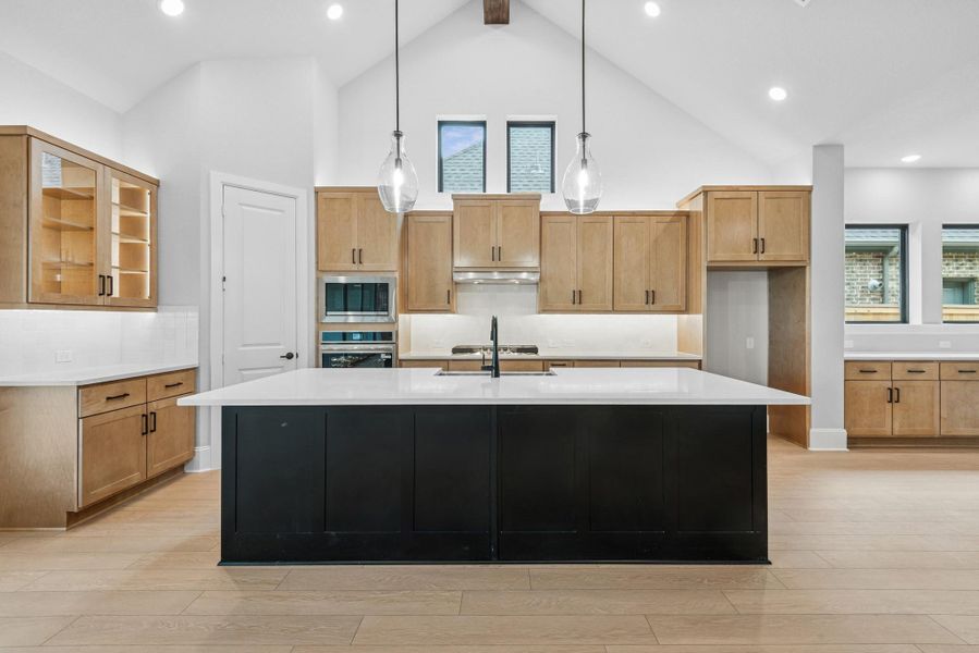 Furnished interior view inside a new home in Sienna 65' Homesites, Missouri City (Image 7).