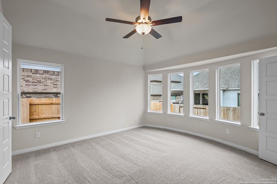 Spacious, unfurnished interior of a new home in Veramendi, New Braunfels (Image 17).