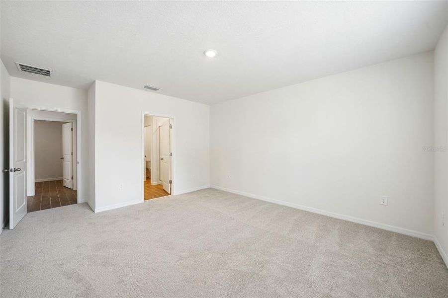 Spacious, unfurnished interior of a new home in Pine Ridge Meadows, Hudson (Image 45).