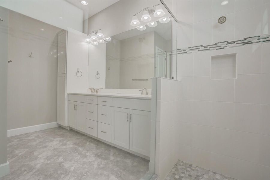 Image 40 of a home in .