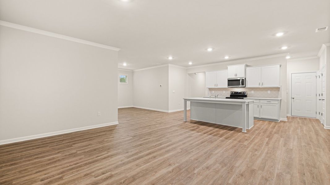 Representative unfurnished interior of a home built from the GROVER Express by D.R. Horton in Kingston Ranch at Lake Oconee, Buckhead (Image 29). Representative unfurnished interior of a home built from the GROVER Express by D.R. Horton in Kingston Ranch at Lake Oconee, Buckhead (Image 29).