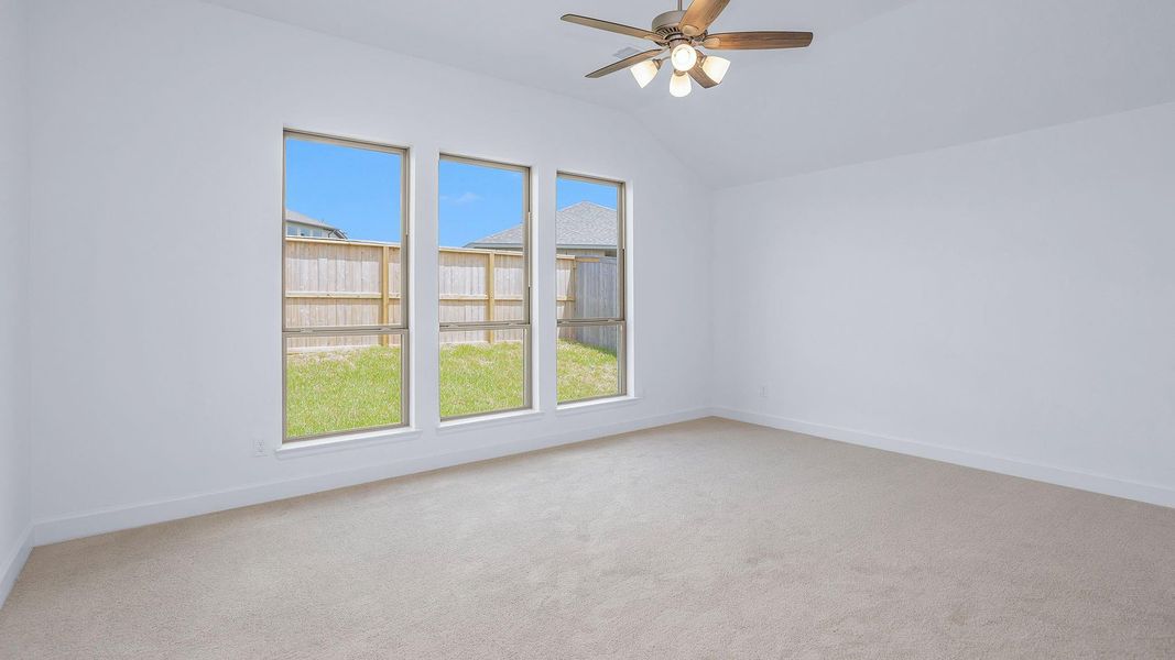 Spacious, unfurnished interior of a new home in Grand Central Park, Conroe (Image 15).