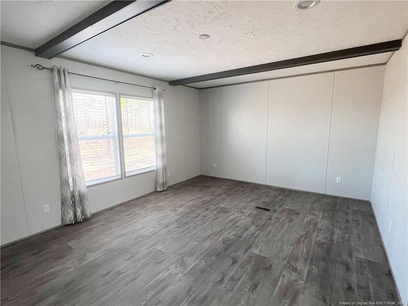 Primary iedroom Primary iedroom