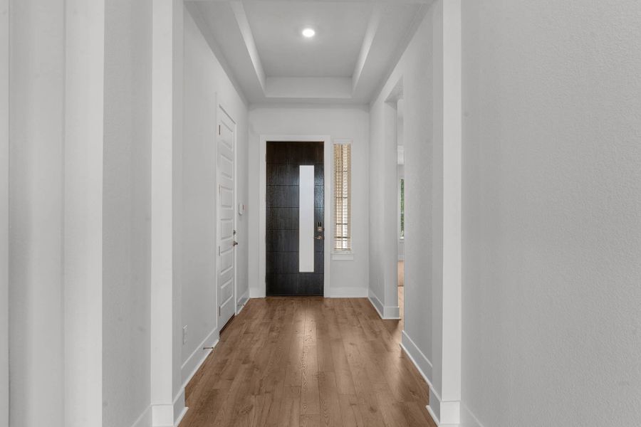 Spacious, unfurnished interior of a new home in University Heights, Round Rock (Image 20).