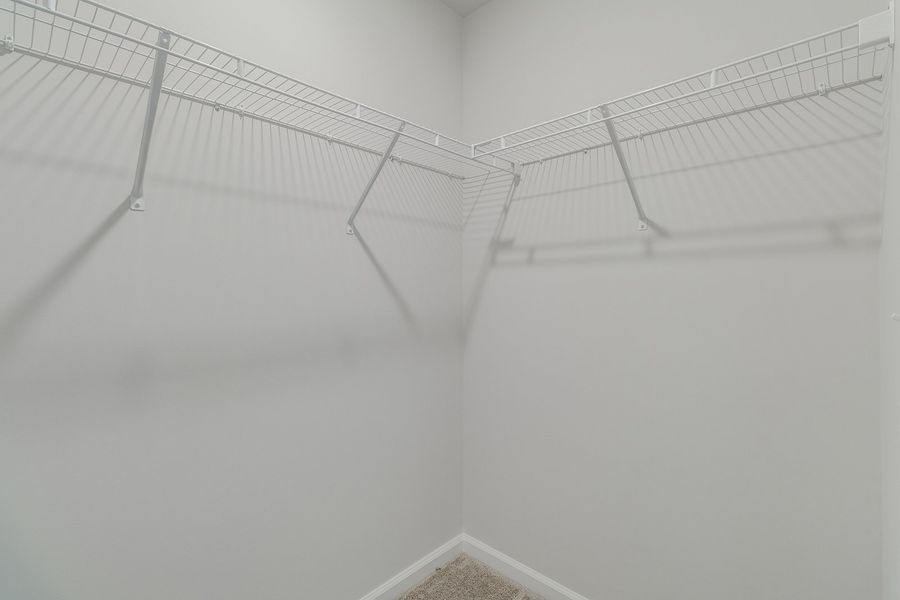 Spacious, unfurnished interior of a new home in Winston Point, Gilbert (Image 28).