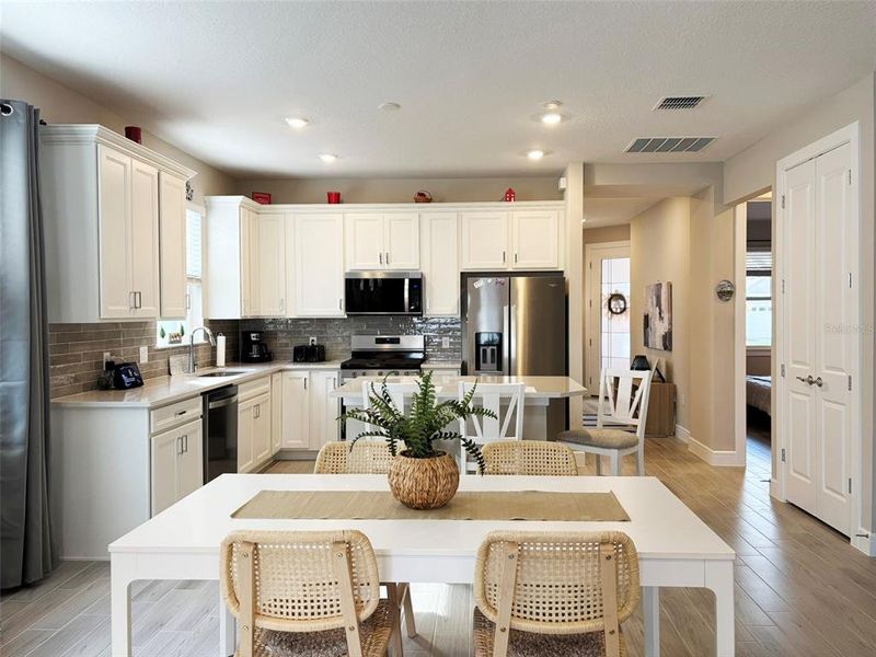 Furnished interior view inside a new home in Del Webb Oasis, Winter Garden (Image 10).