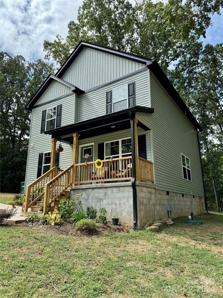 BACKYARD DECK FACING