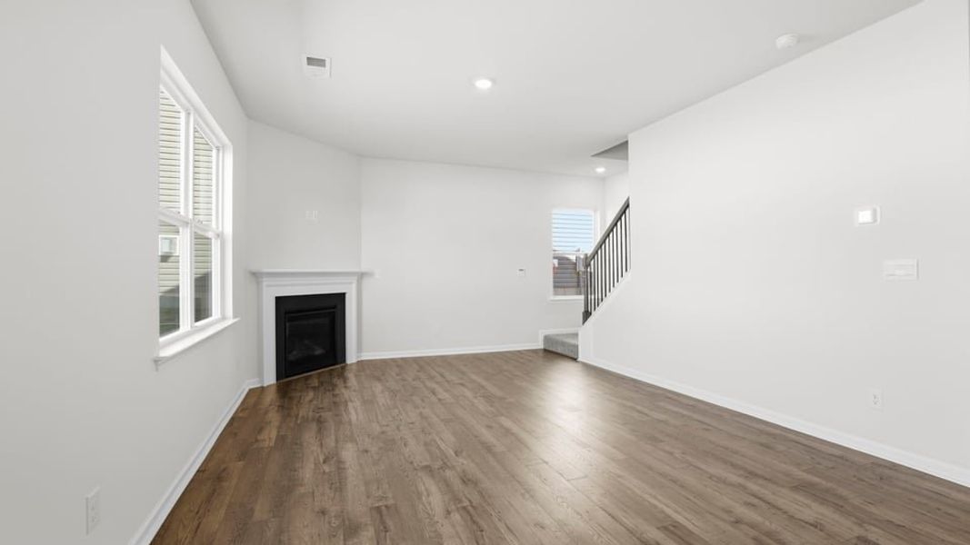 Spacious, unfurnished interior of a new home in Durbin Meadows Traditions, Fountain Inn (Image 22).