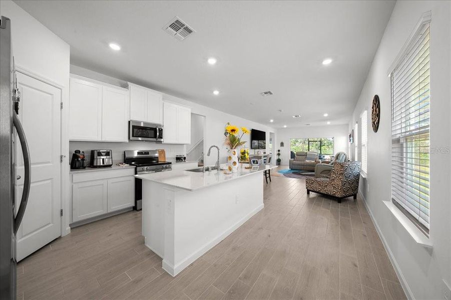 Furnished interior view inside a new home in , Ocala (Image 7).