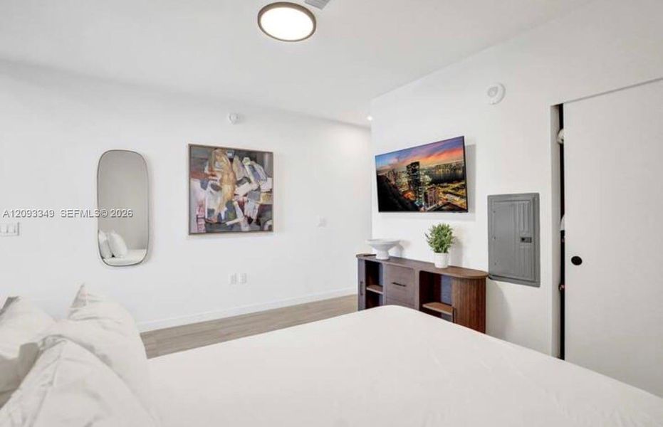 Furnished interior view inside a new home in , Miami Beach (Image 15).