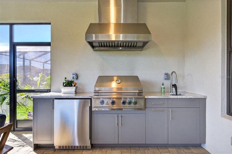 Furnished interior view inside a new home in , Bradenton (Image 40).