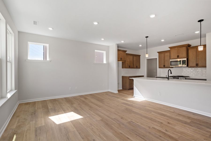 Spacious, unfurnished interior of a new home in Sweetbrier, Durham (Image 18).