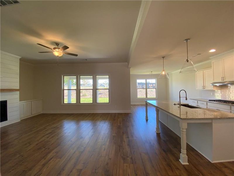 Spacious, unfurnished interior of a new home in , Jefferson (Image 40).