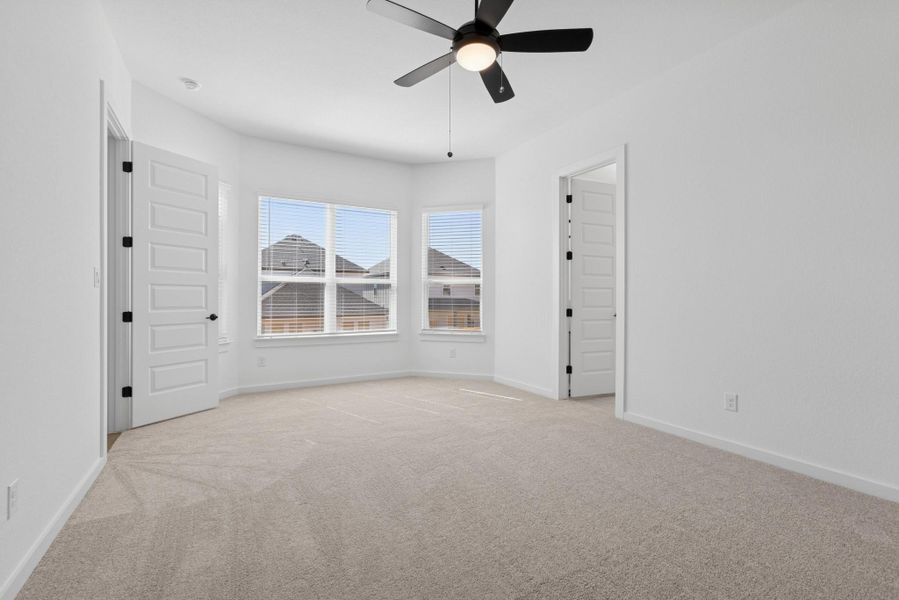 Spacious, unfurnished interior of a new home in Heritage, Dripping Springs (Image 18). Spacious, unfurnished interior of a new home in Heritage, Dripping Springs (Image 18).