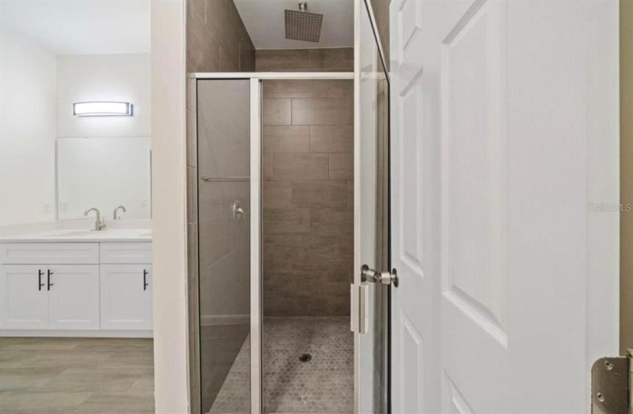 Furnished interior view inside a new home in , Ocala (Image 7).