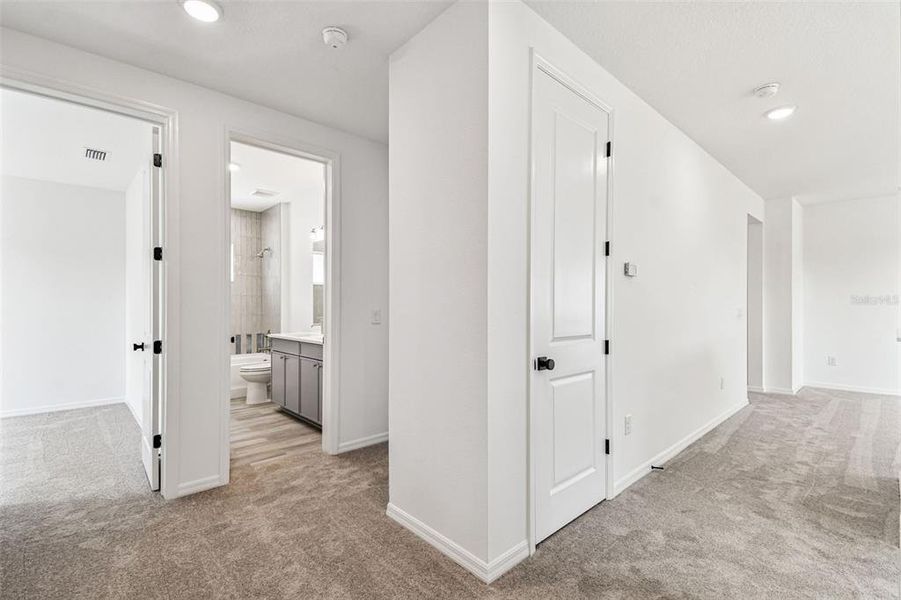 Spacious, unfurnished interior of a new home in City of Tampa, Tampa (Image 24). Spacious, unfurnished interior of a new home in City of Tampa, Tampa (Image 24).