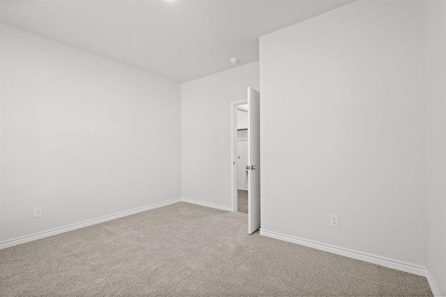 Spacious, unfurnished interior of a new home in Rocky Creek Crossing, Fort Worth (Image 24). Spacious, unfurnished interior of a new home in Rocky Creek Crossing, Fort Worth (Image 24).