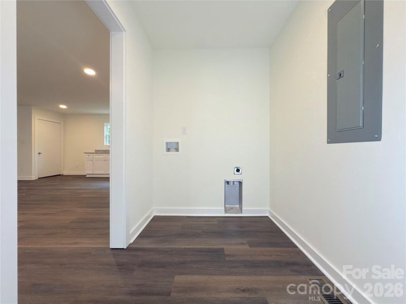 Spacious, unfurnished interior of a new home in , Norwood (Image 19).