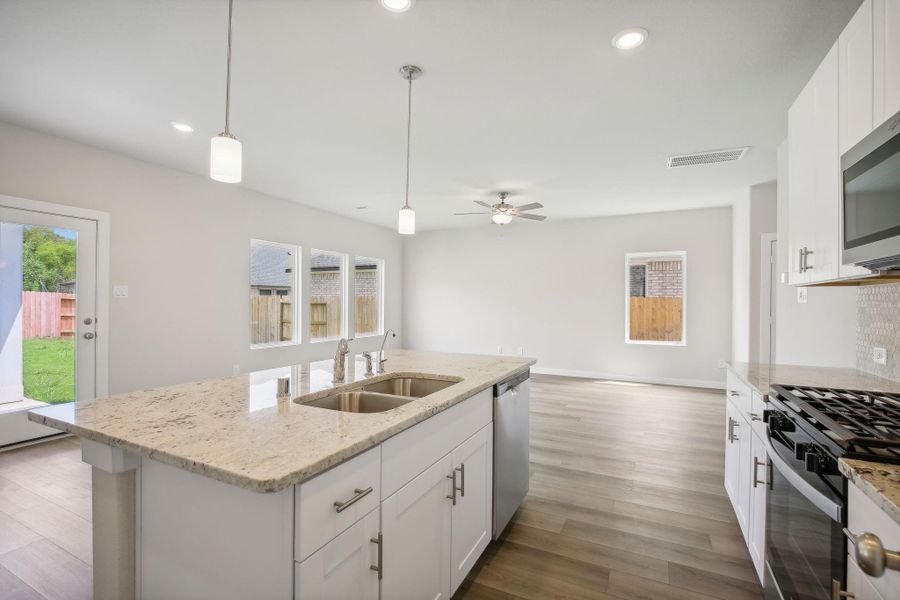 Photo is not of the actual home but is an inspirational photo of builder’s model home and may depict options, furnishings, and/or decorator features that are not included.