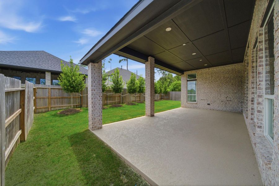 Exterior details and patio area of a home in Audubon 60′, Magnolia (Image 28). Exterior details and patio area of a home in Audubon 60′, Magnolia (Image 28).