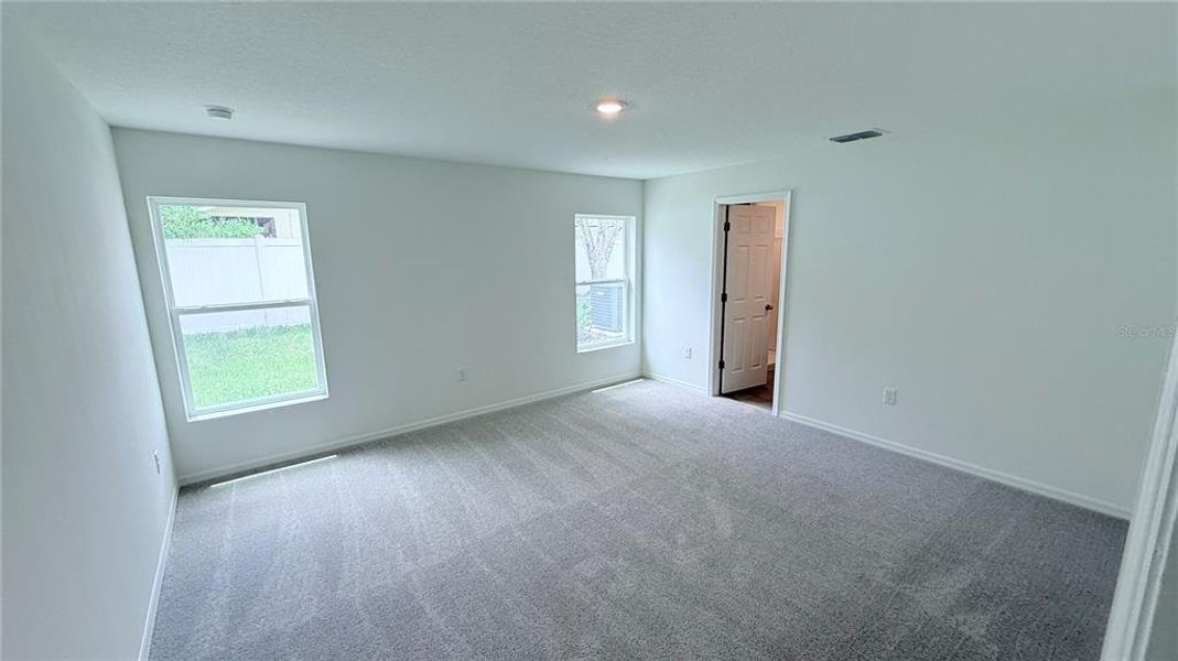 Spacious, unfurnished interior of a new home in Palm Coast, Palm Coast (Image 9).