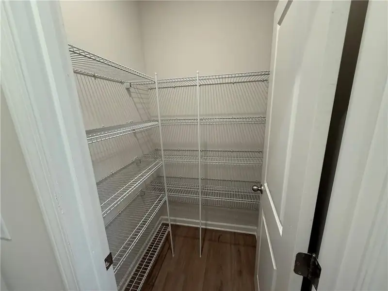 Spacious, unfurnished interior of a new home in Longview Run, Decatur (Image 11).