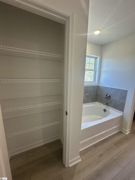 Image 48 of a home in Shiloh Trail.