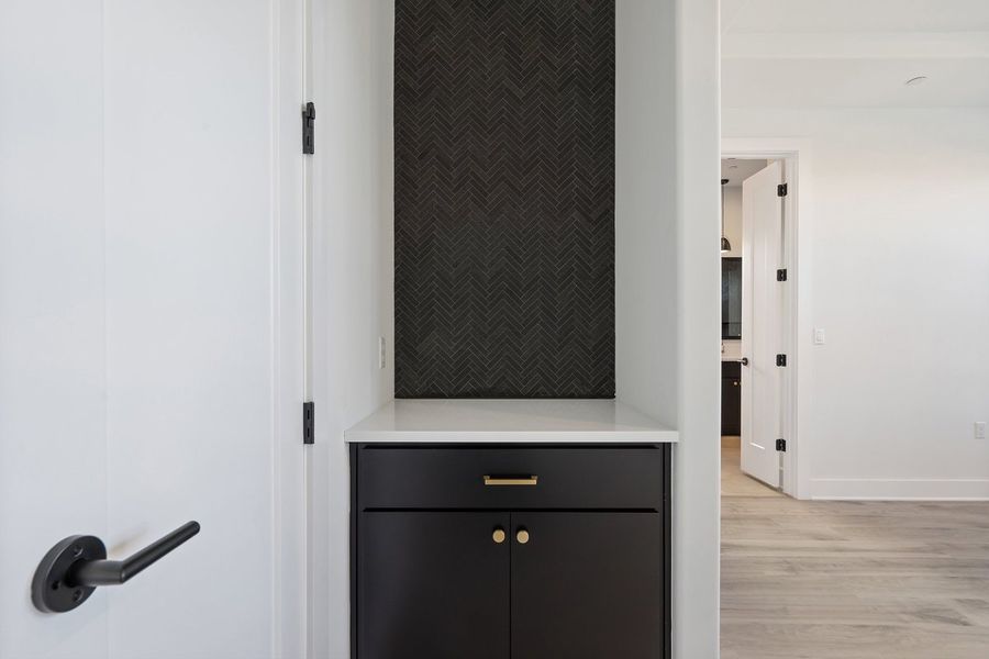 036_lb100676_242 036_lb100676_242