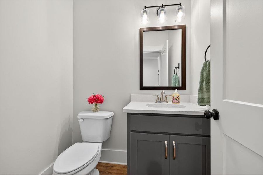 Furnished interior view inside a new home in Spring Creek, Monroe (Image 8).