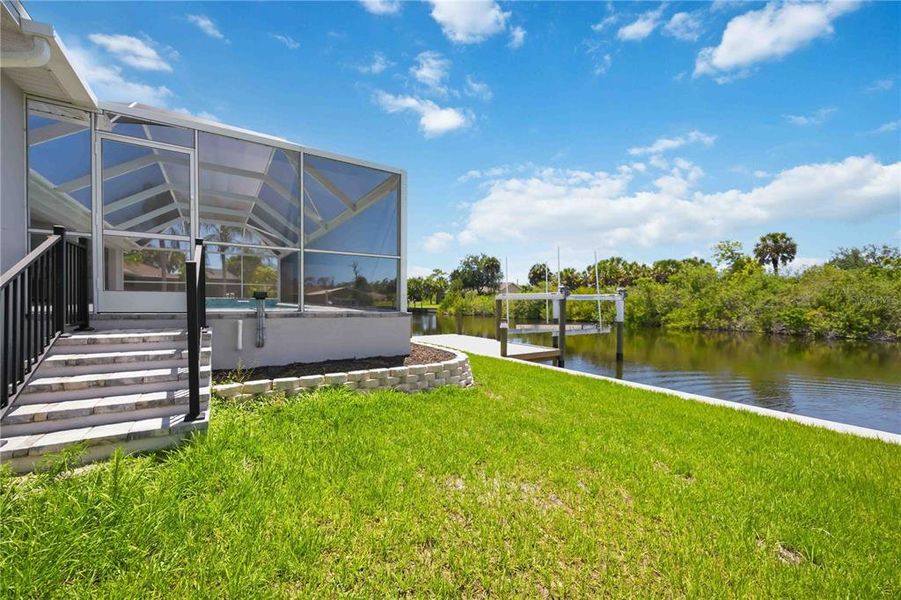 Exterior details and patio area of a home in , Port Charlotte (Image 38).