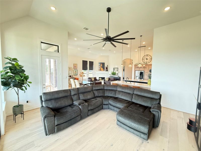 Furnished interior view inside a new home in Cross Creek West, Fulshear (Image 8).