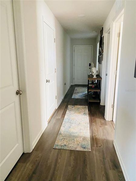 Spacious, unfurnished interior of a new home in West Oak, Ocala (Image 12).