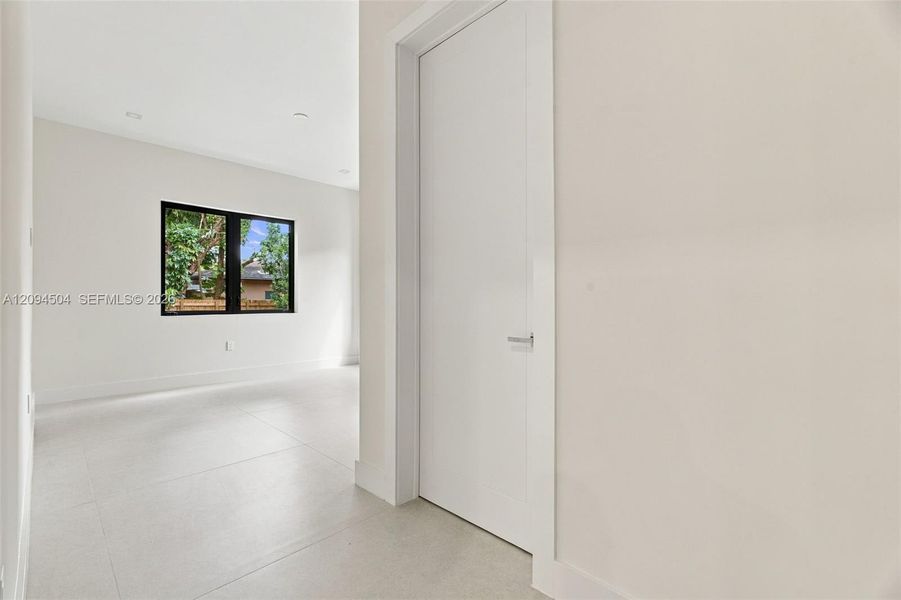 Spacious, unfurnished interior of a new home in , South Miami (Image 68).