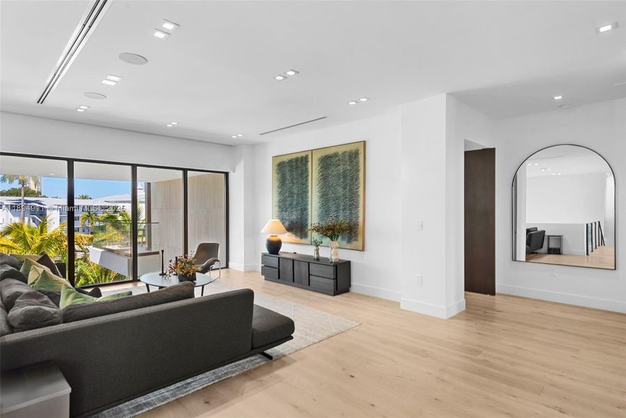 Image 45 of a home in .