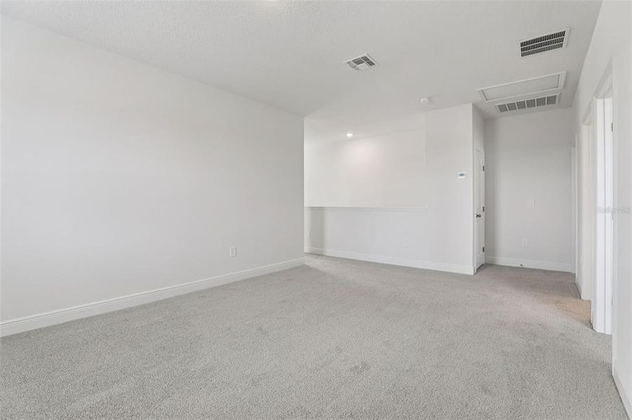 Spacious, unfurnished interior of a new home in Cyrene at Minneola, Minneola (Image 21).