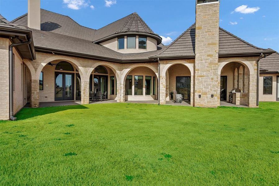 Exterior details and patio area of a home in , Aledo (Image 3).
