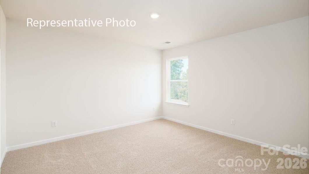 Spacious, unfurnished interior of a new home in Clark Creek Landing, Lincolnton (Image 18).