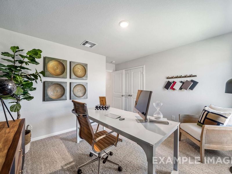 Furnished interior view inside a new home in Lago Mar, Texas City (Image 31).
