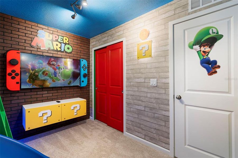 Image 40 of a home in .