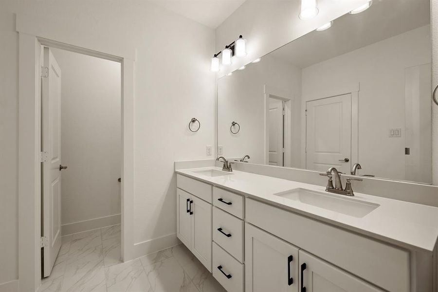 Plenty of room for two in your new owner's bath. Plenty of room for two in your new owner's bath.