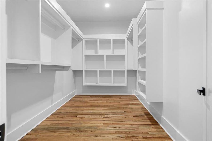 Spacious, unfurnished interior of a new home in , Atlanta (Image 73).