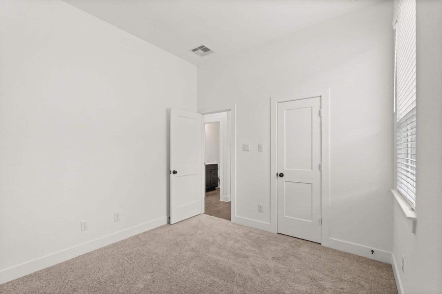 Spacious, unfurnished interior of a new home in Mulberry Farms, Santa Fe (Image 16). Spacious, unfurnished interior of a new home in Mulberry Farms, Santa Fe (Image 16).