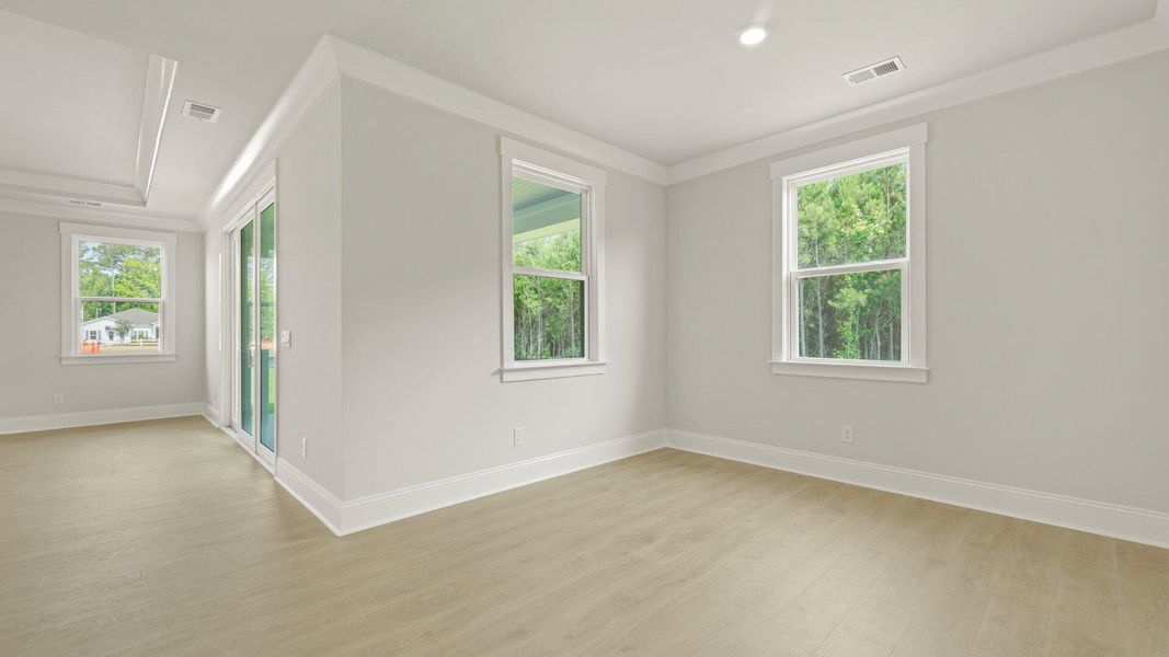 Spacious, unfurnished interior of a new home in Berkeley Bay, Ridgeville (Image 20).