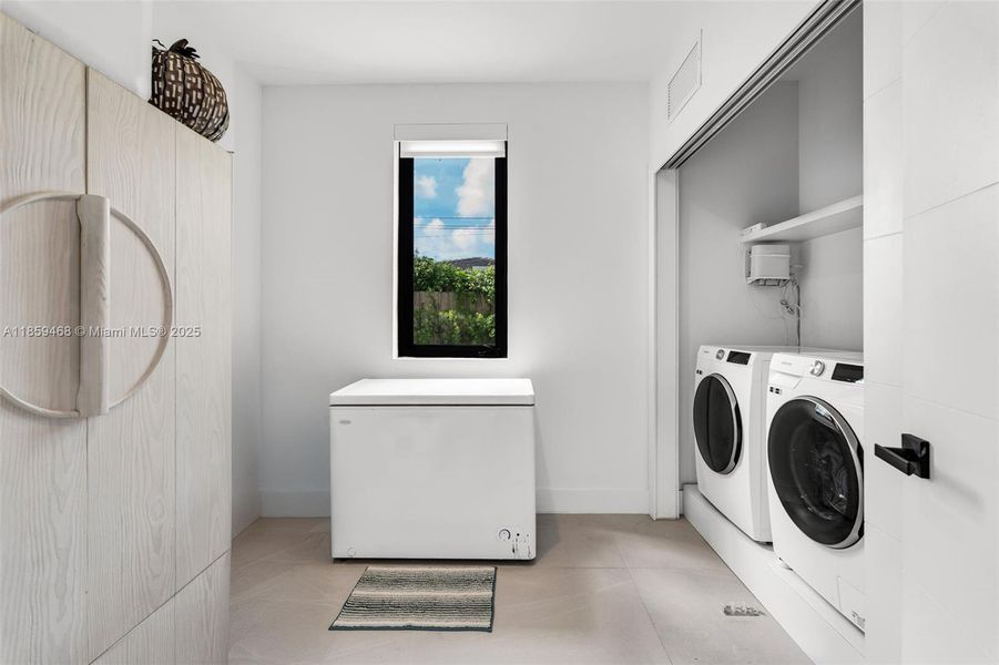 Image 52 of a home in .