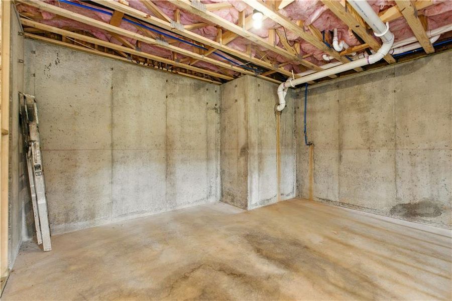 Spacious, unfurnished interior of a new home in , Demorest (Image 44).