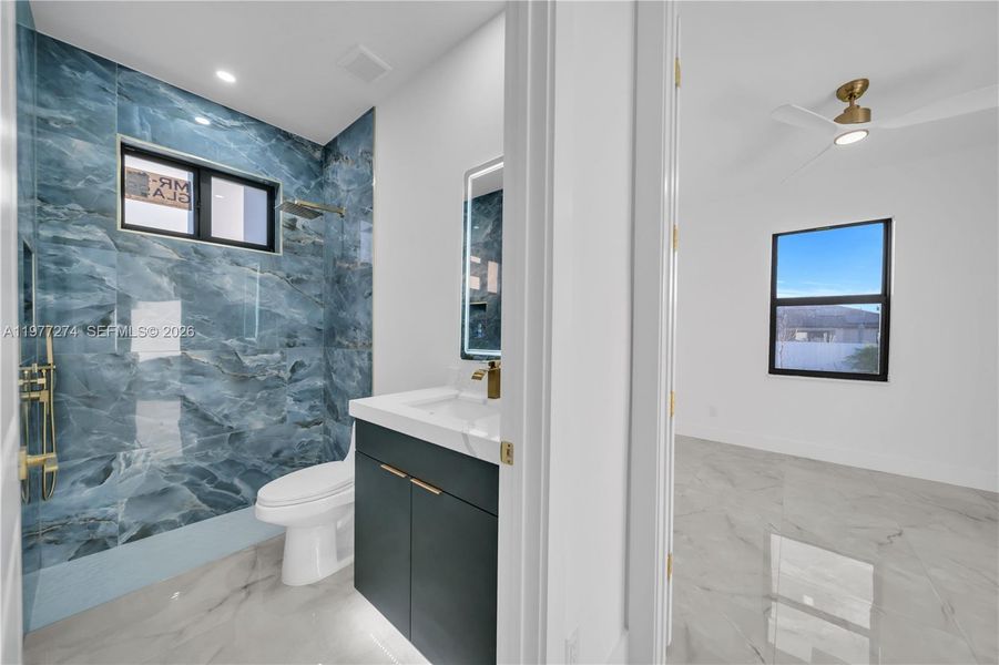 Furnished interior view inside a new home in , Cape Coral (Image 7).