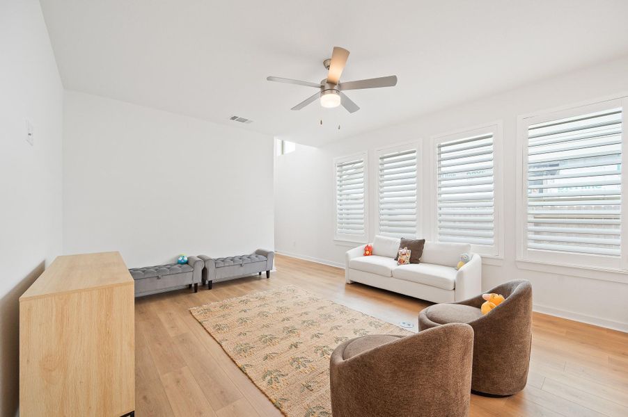Furnished interior view inside a new home in Brookewater, Rosenberg (Image 15).